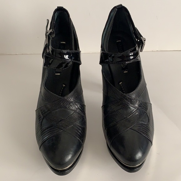 BCBG MaxAzria Leather Ankle Strap Platforms Shoes - Picture 4 of 16